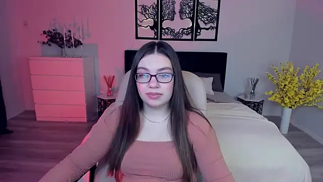 DaniellaLovely online show from December 6, 11:22 am