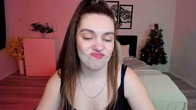 DaniellaLovely online show from January 12, 1:58 pm