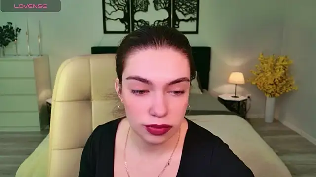 DaniellaLovely online show from October 28, 11:14 am