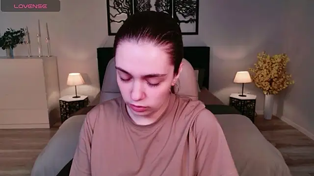 DaniellaLovely online show from November 15, 10:56 am