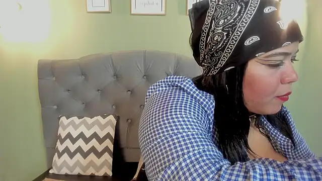 KRYSTENMOON online show from January 30, 3:11 am