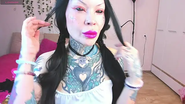 Megan Black Moon online show from December 5, 4:10 am