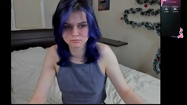 JulieTaylors online show from July 6, 9:39 pm