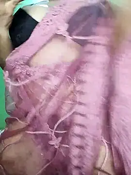 Queen-Amelia online show from March 29, 10:04 am