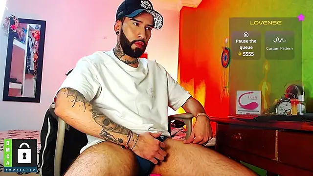 Snapshot of Diilanhott chatting on February 5, 11:50 pm Diilanhott online show from February 5, 11:50 pm