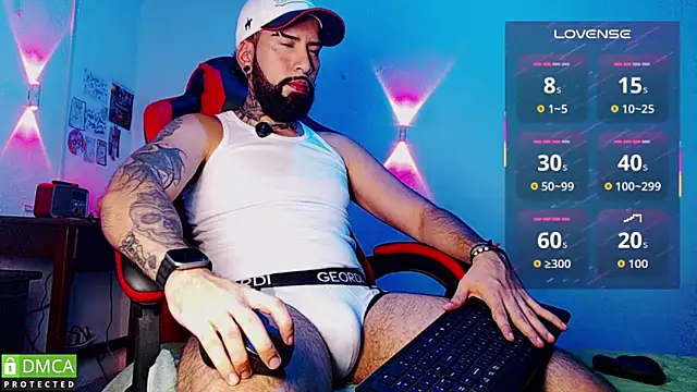 Snapshot of Diilanhott chatting on May 1, 10:58 pm Diilanhott online show from May 1, 10:58 pm