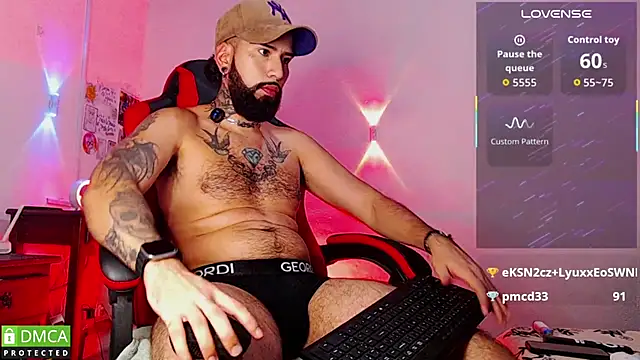 Snapshot of Diilanhott chatting on May 15, 11:12 pm Diilanhott online show from May 15, 11:12 pm