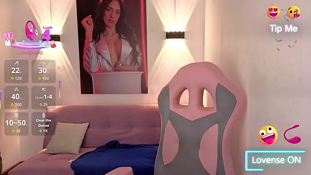 vittorialombardi   online show from September 13, 8:14 am