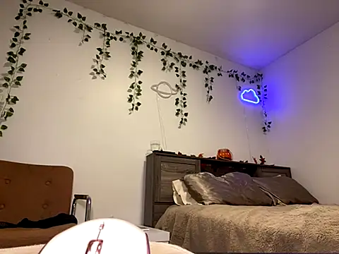 Snapshot of Kittyymaze1 chatting on September 27, 1:49 pm Kittyymaze1 online show from September 27, 1:49 pm