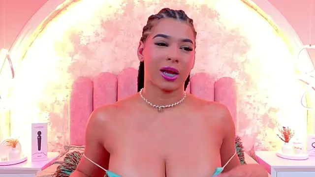 TiaraRosse online show from November 27, 4:58 am