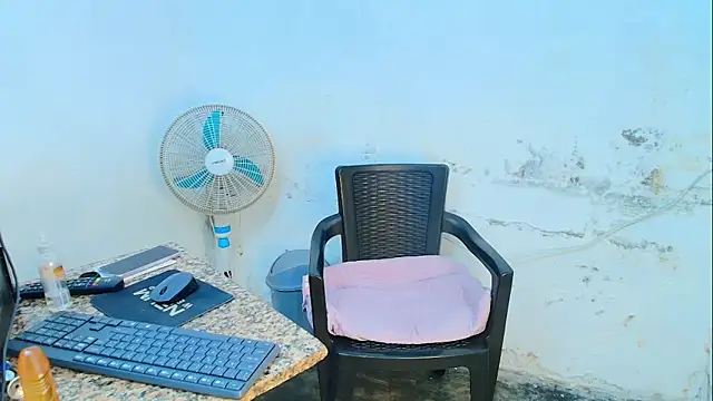 Oh Tique online show from February 24, 2:09 am