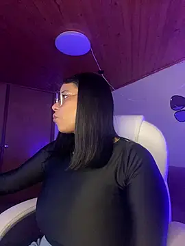 Snapshot of Isabella_boobd chatting on June 17, 3:20 am Isabella boobd online show from June 17, 3:20 am