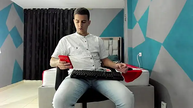 simookeler online show from December 31, 2:29 am