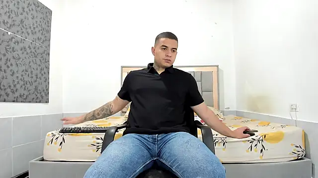 simookeler online show from April 23, 5:30 am