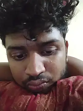 Snapshot of heartless__95 chatting on June 5, 4:35 pm heartless 95 online show from June 5, 4:35 pm