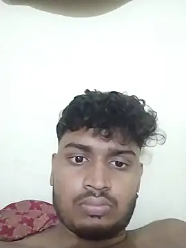 Snapshot of heartless__95 chatting on June 9, 6:19 pm heartless 95 online show from June 9, 6:19 pm