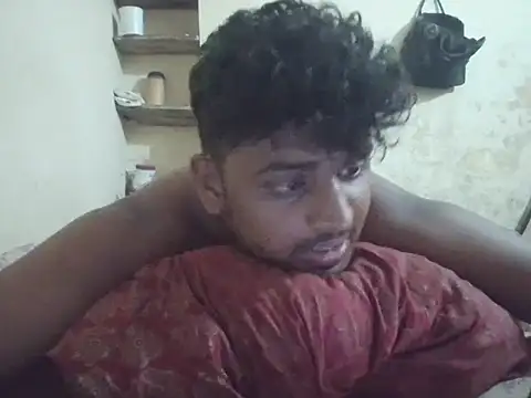 Snapshot of heartless__95 chatting on June 21, 5:26 pm heartless 95 online show from June 21, 5:26 pm