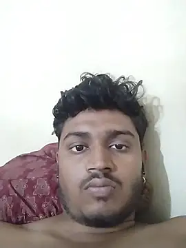Snapshot of heartless__95 chatting on July 11, 6:49 am heartless 95 online show from July 11, 6:49 am