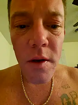 Snapshot of Bigtater1999 chatting on December 23, 3:18 am Bigtater1999 online show from December 23, 3:18 am