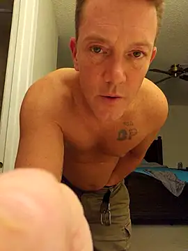 Snapshot of Bigtater1999 chatting on September 21, 11:06 pm Bigtater1999 online show from September 21, 11:06 pm