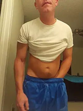 Snapshot of Bigtater1999 chatting on October 15, 11:27 pm Bigtater1999 online show from October 15, 11:27 pm