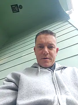 Snapshot of Bigtater1999 chatting on November 1, 9:17 pm Bigtater1999 online show from November 1, 9:17 pm