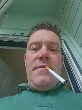 Bigtater1999 online show from April 22, 10:33 pm