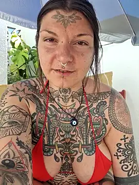 lizzardqueeen online show from September 23, 1:58 pm