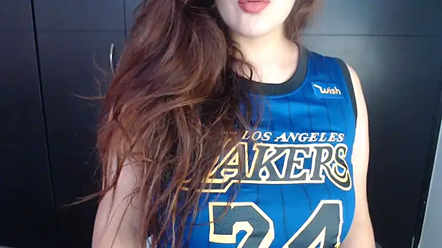 AdharaLujan online show from February 4, 12:33 pm