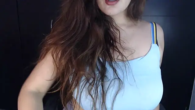 AdharaLujan online show from February 4, 3:36 pm