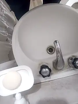 Snapshot of fercxxxho25 chatting on September 28, 3:56 am fercxxxho25 online show from September 28, 3:56 am