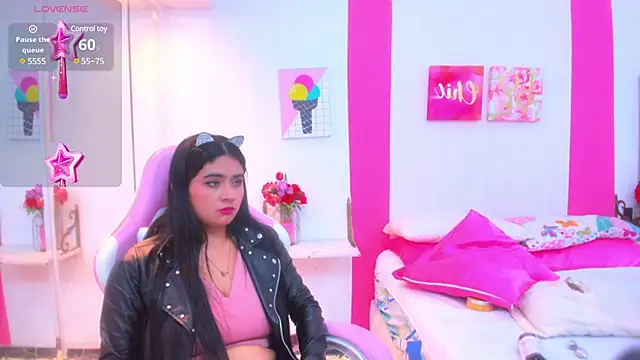 scarlette 15  online show from January 25, 3:51 am