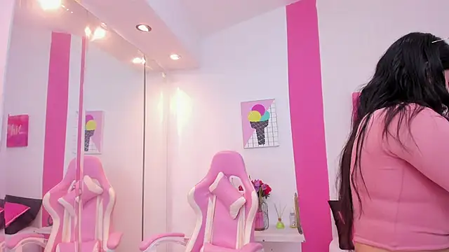 scarlette 15  online show from March 22, 7:47 am