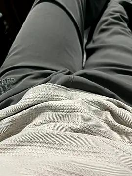 rockyji09 online show from November 2, 3:47 pm