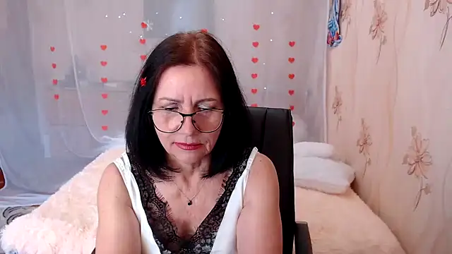 Snapshot of OlgaHottie chatting on March 2, 5:01 am OlgaHottie online show from March 2, 5:01 am