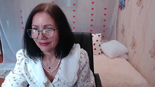 Snapshot of OlgaHottie chatting on March 14, 2:31 am OlgaHottie online show from March 14, 2:31 am