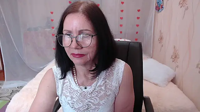 Snapshot of OlgaHottie chatting on March 16, 4:20 am OlgaHottie online show from March 16, 4:20 am