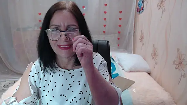 Snapshot of OlgaHottie chatting on March 22, 9:24 am OlgaHottie online show from March 22, 9:24 am