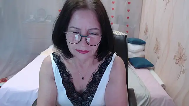 Snapshot of OlgaHottie chatting on October 16, 11:17 pm OlgaHottie online show from October 16, 11:17 pm