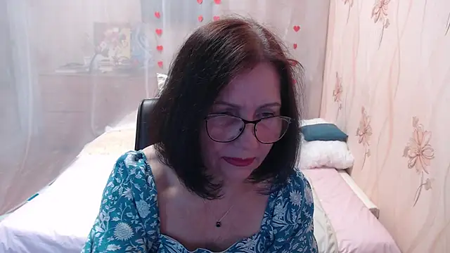 Snapshot of OlgaHottie chatting on November 29, 11:19 pm OlgaHottie online show from November 29, 11:19 pm