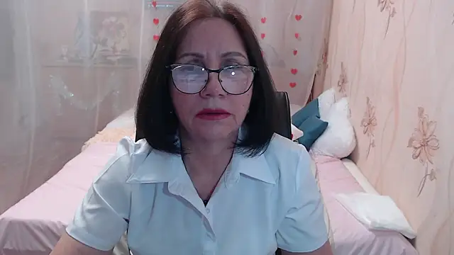 Snapshot of OlgaHottie chatting on December 14, 1:38 pm OlgaHottie online show from December 14, 1:38 pm