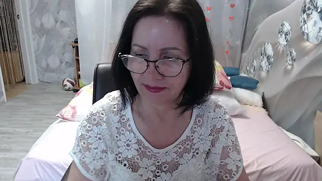 OlgaHottie online show from April 21, 11:40 pm