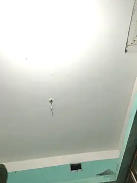 Snapshot of scoozeme chatting on October 4, 1:31 pm scoozeme online show from October 4, 1:31 pm