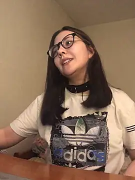 Snapshot of Prudie_Gabriella chatting on February 1, 1:30 pm Prudie Gabriella online show from February 1, 1:30 pm