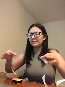 Snapshot of Prudie_Gabriella chatting on February 20, 9:44 am Prudie Gabriella online show from February 20, 9:44 am