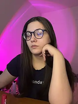 Snapshot of Prudie_Gabriella chatting on October 1, 11:38 am Prudie Gabriella online show from October 1, 11:38 am