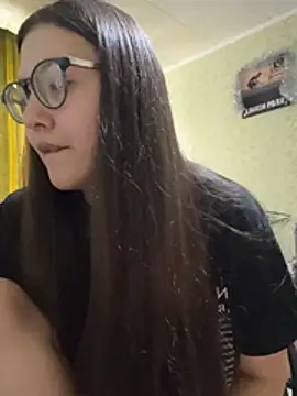 Snapshot of Prudie_Gabriella chatting on March 19, 8:07 am Prudie Gabriella online show from March 19, 8:07 am