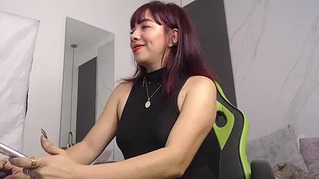 alma fenix online show from February 24, 6:15 pm