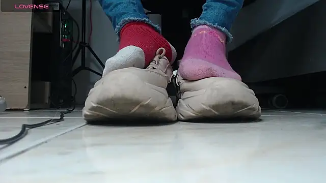 alma fenix online show from March 4, 3:26 pm