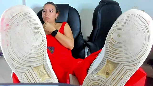 alma fenix online show from April 10, 3:56 am